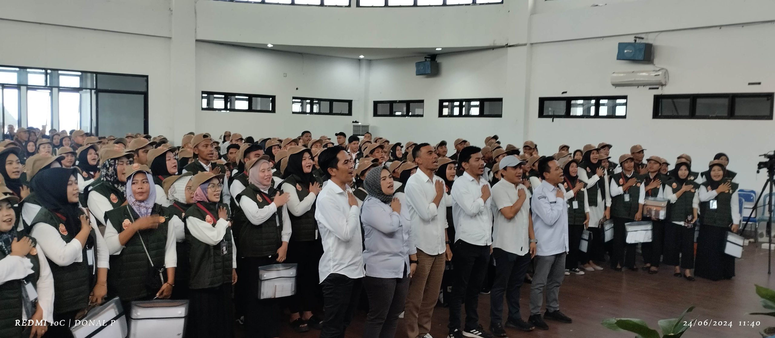 KPU Boltim Melantik 261 Pantarlih untuk Pilkada 2024 dan Langsung Mulai Coklit