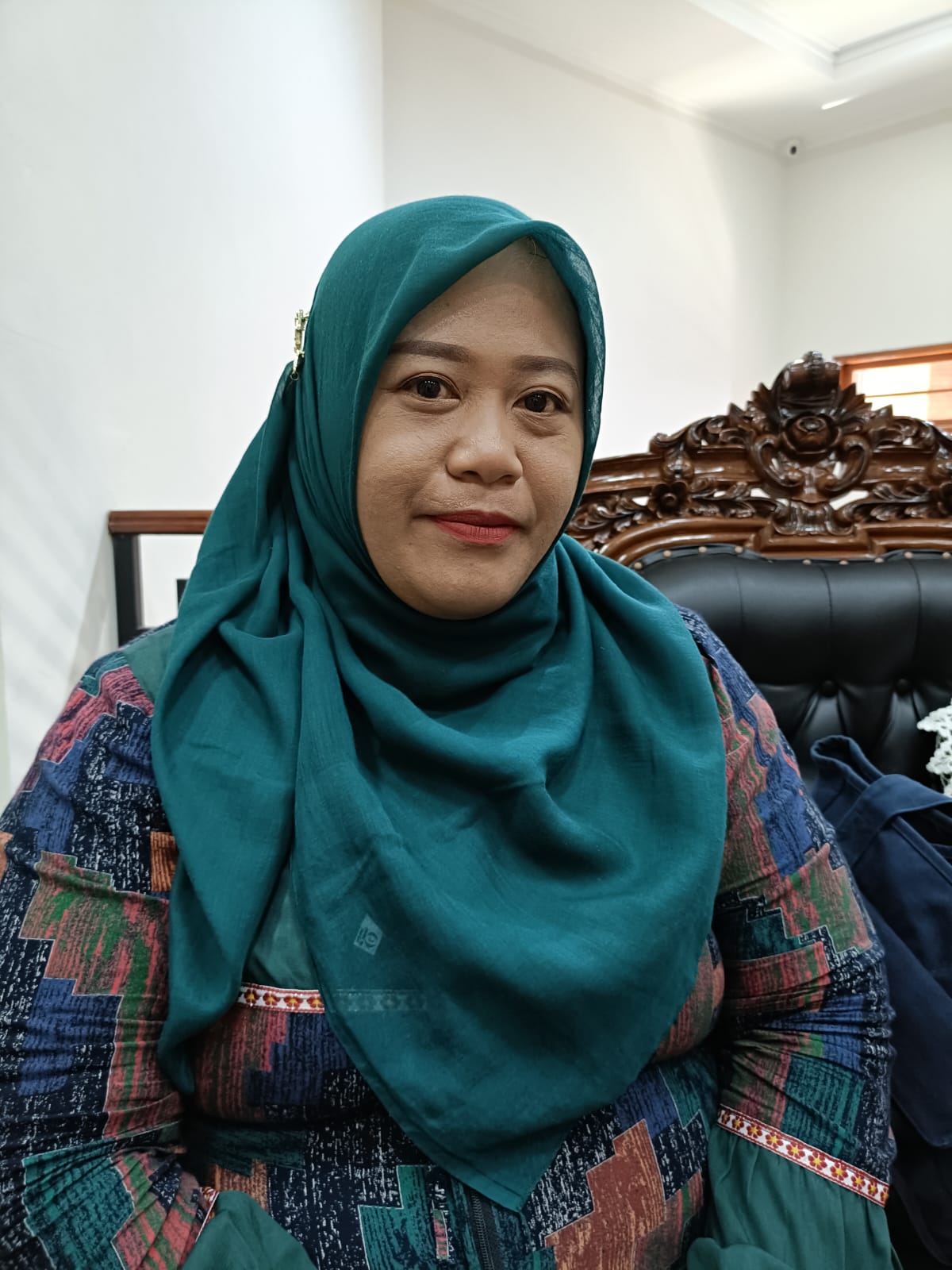 Isti Widiharjanti, S.Ei., M.M., P.HD (Kuliah di Khonkaen University Thailand)